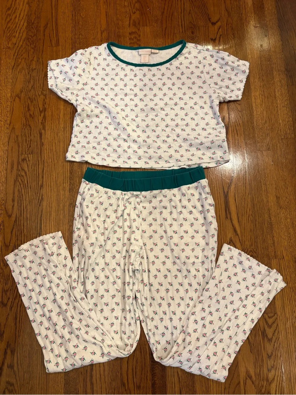 Rachel Ashwell Organic Cotton Cream Floral Pajama Set with Green Trim